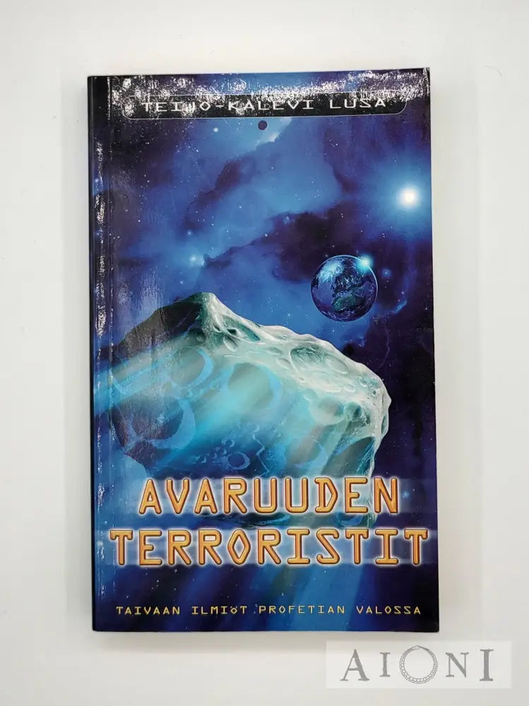Avaruuden Terroristit Kirjat