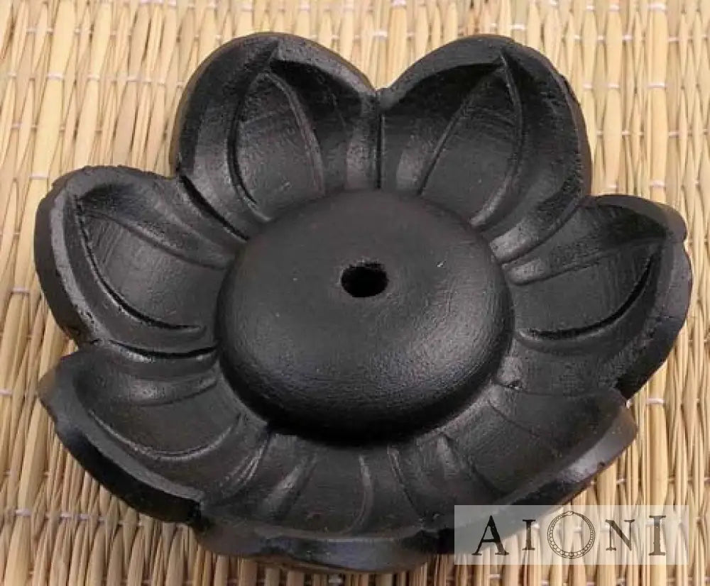 Lotus suitsuketeline Suitsukeastiat