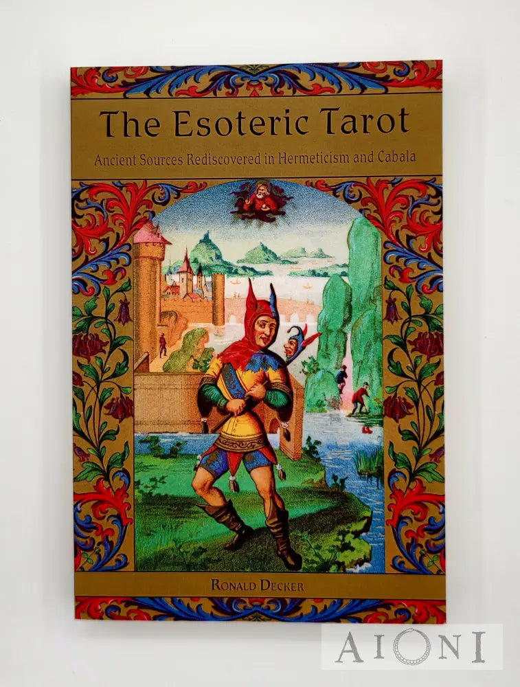 The Esoteric Tarot Kirjat
